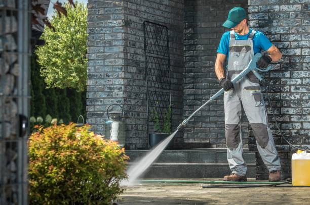 Professional Pressure Washing Services in Clarksville, IA